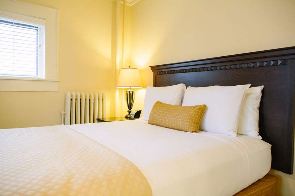The Plaza Hotel - Милуоки Номер фото